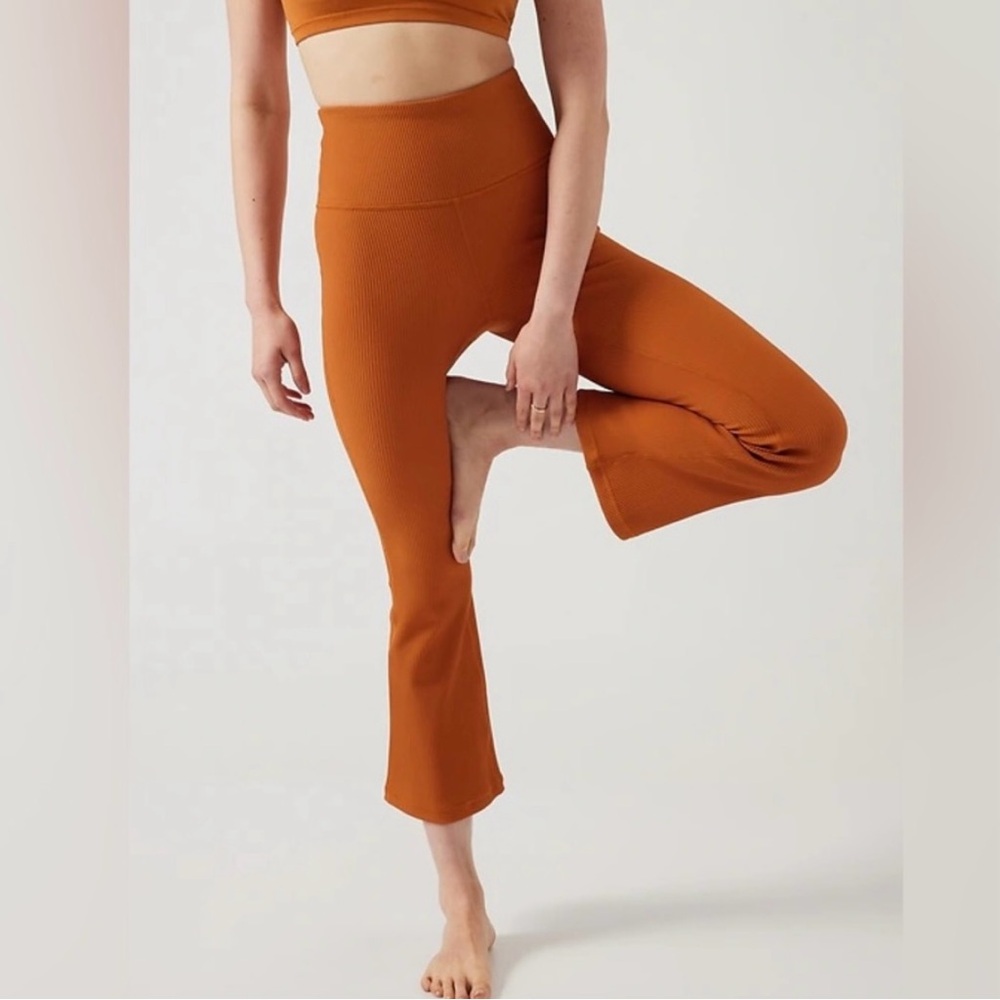Athleta Elation Rib Crop Flare Pant in Foliage Orange (XS)